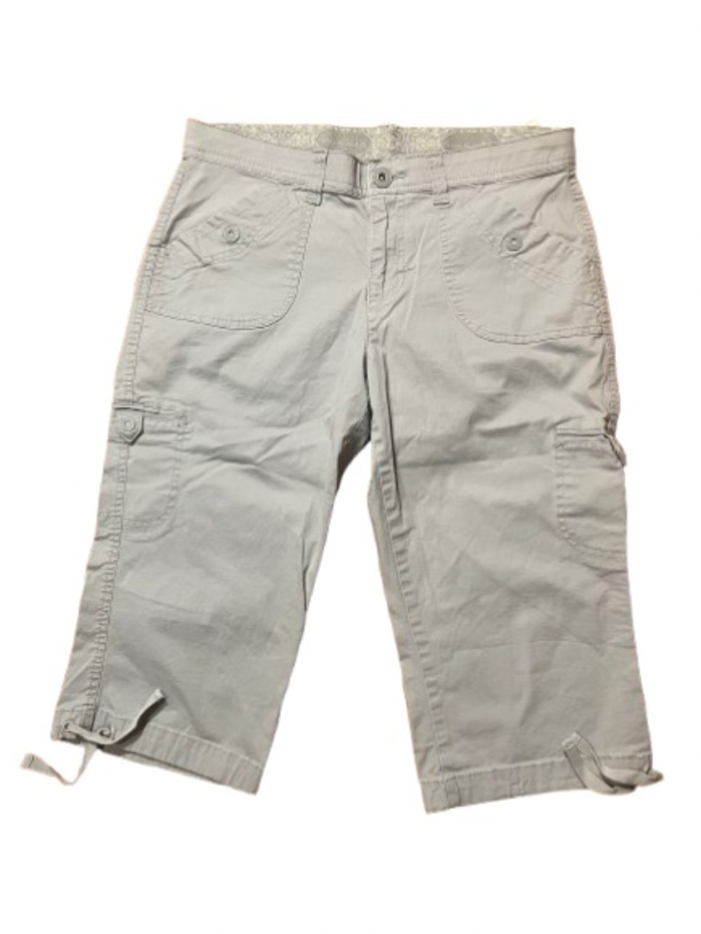 NWOT Gloria Vanderbilt Light Grey Cargo Capris Size 6P
